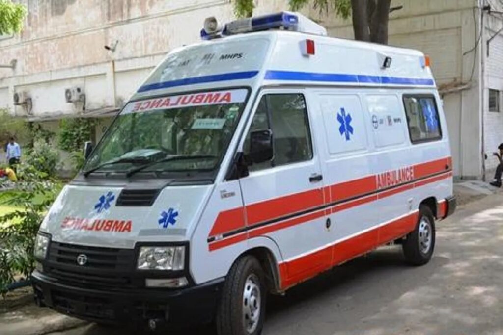 कटिहार: एक एम्बुलेंस में 17 लोग सवार, स्वास्थ्य विभाग की कार्यशैली पर उठे गंभीर सवाल