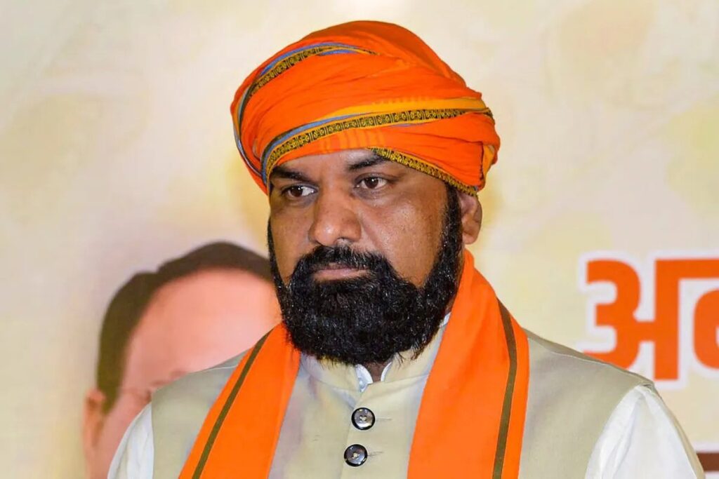 CM सम्राट चौधरी को जान से मारने की धमकी, गुजरात से आरोपी गिरफ्तार; पूछताछ के लिए बिहार लाया जा रहा